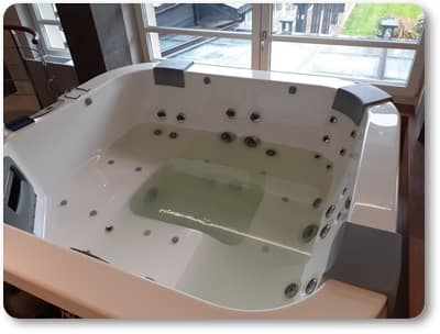 Naprawy wanien SPA (jacuzi) Naprawy wanien SPA (jacuzzi)